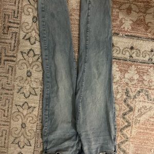 Eddie Bauer size 8 jeans Boyfriend Midrise Slim fit never worn